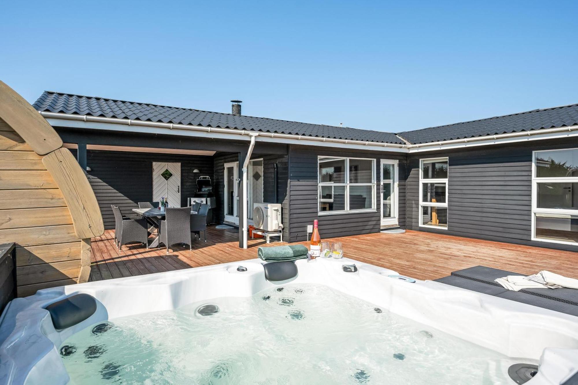 Charming Holiday Home Near The North Sea, With Outdoor Sauna And Outdoor Spa, Ringkobing Exterior photo
